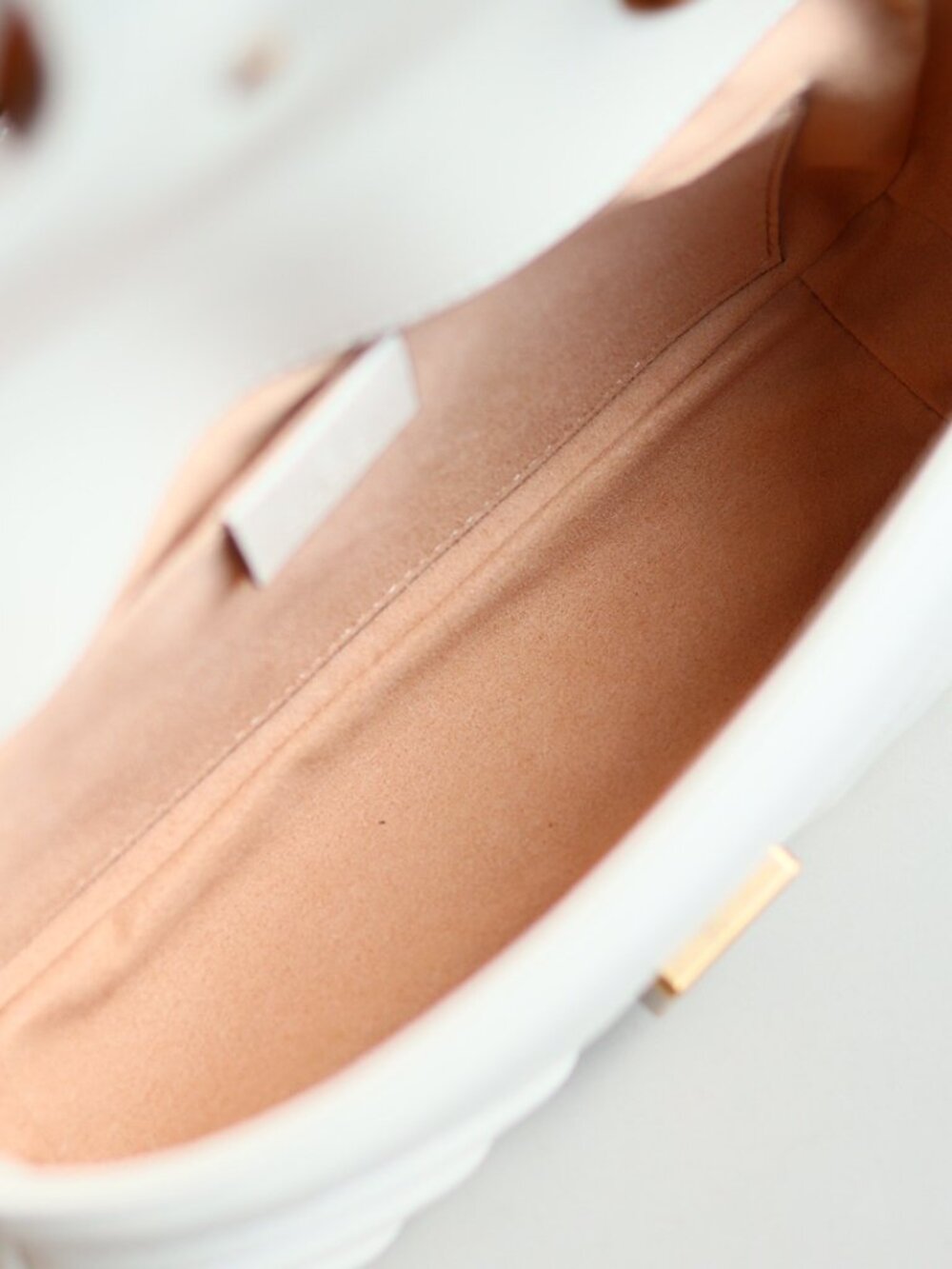 Gucci Marmont Matelassé Leather Shoulder Bag - Picture 7 of 9